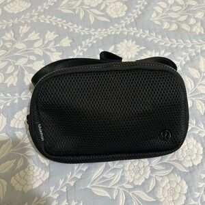 lululemon athletica Black Mesh Belt Bag